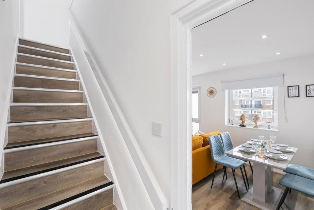 Shard View 2Br Next Tower Bridge Apartman London Kültér fotó